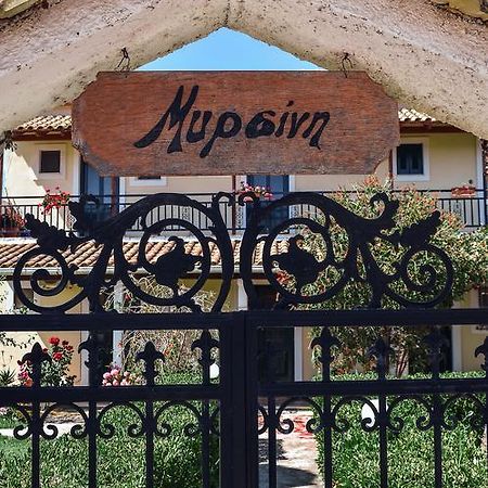 Mirsini Apartments Агиос Георгиос Екстериор снимка